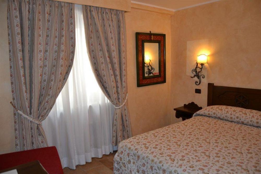 Albergo La Piazzetta Рапалло Экстерьер фото